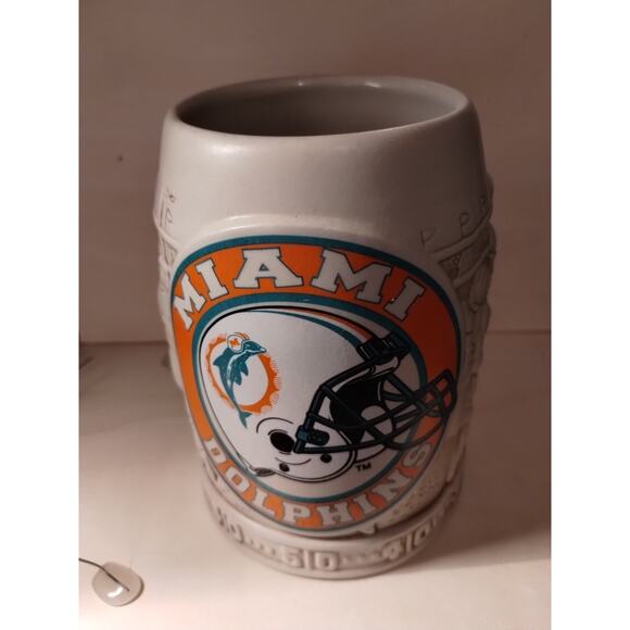 Miami dolphin's Embossed Stein - Picture 1 of 3